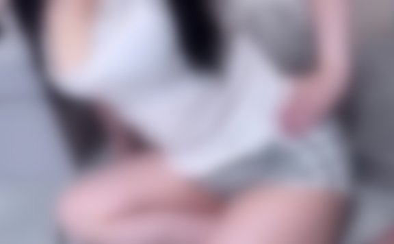 【実写ASMR】むちむちキャミソールホットパンツで体見せ耳舐め♡ – 2023_5_30